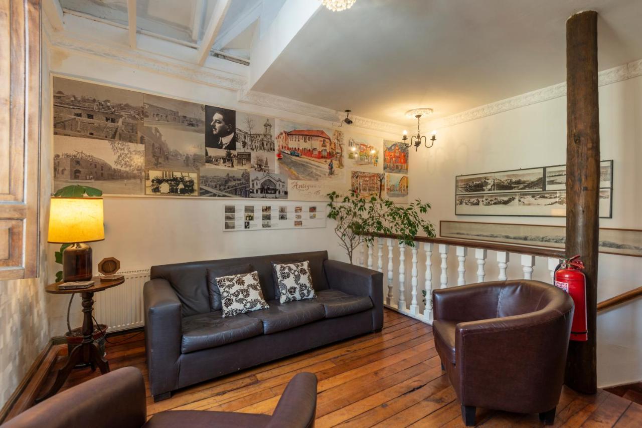 Providencia Bed & Breakfast サンティアゴ エクステリア 写真